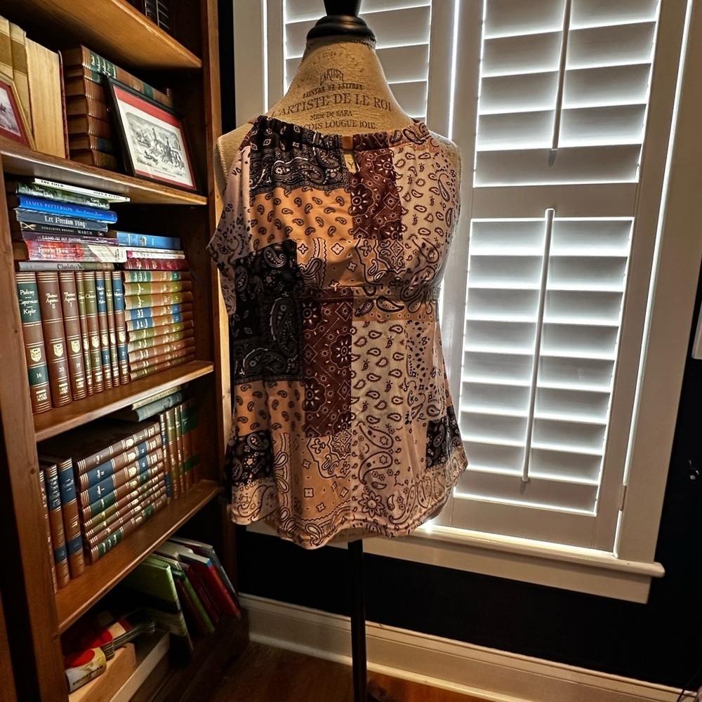 Bohemian Patchwork Halter Blouse - Picture 6 of 10